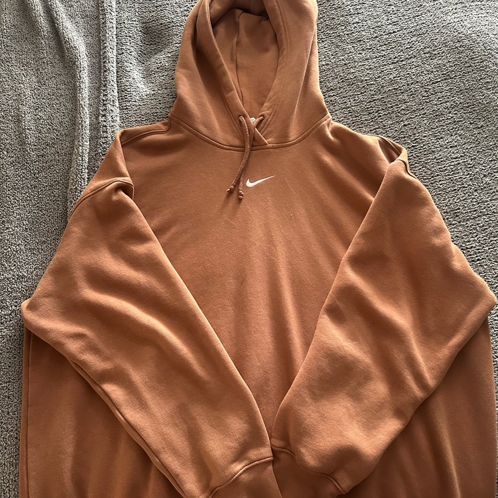 Nike Women’s Peach Hoodie Sweater